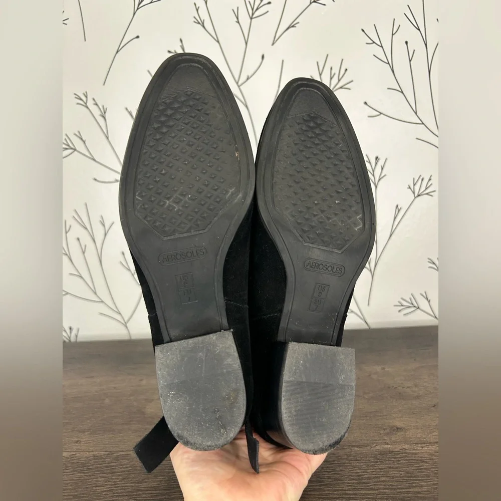 Aerosoles Crosswalk Suede Booties